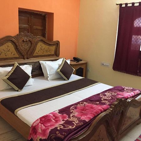 Hotel Nomadic Джайсалмер Екстериор снимка