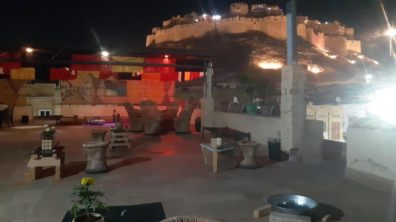 Hotel Nomadic Джайсалмер Екстериор снимка
